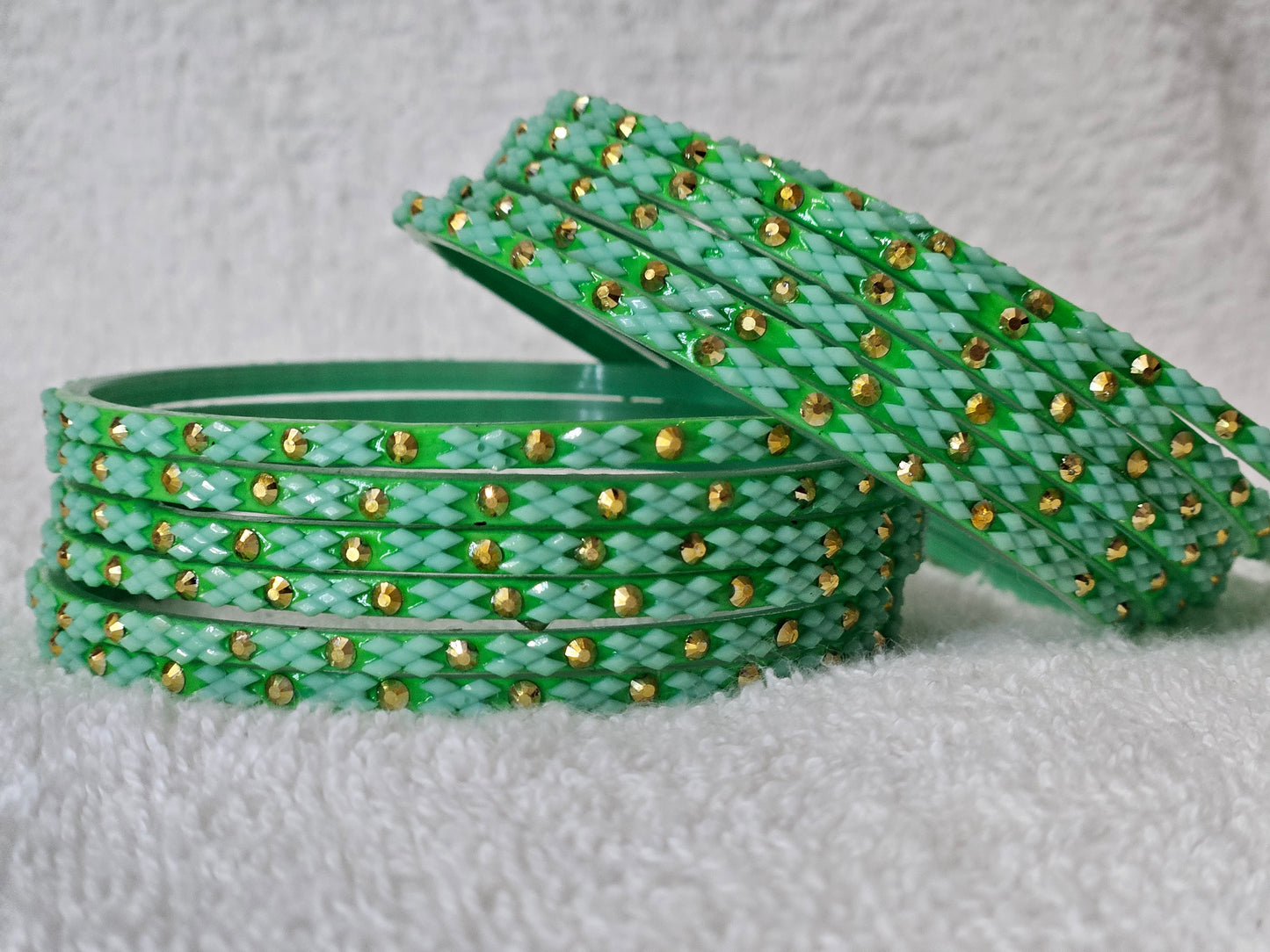 Glass bangle B4