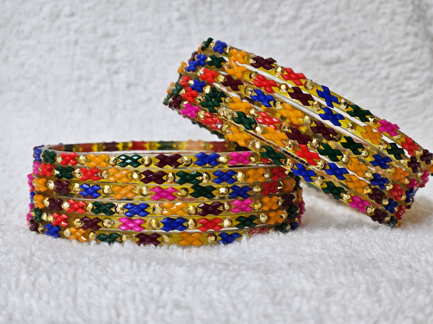 Glass bangle B4