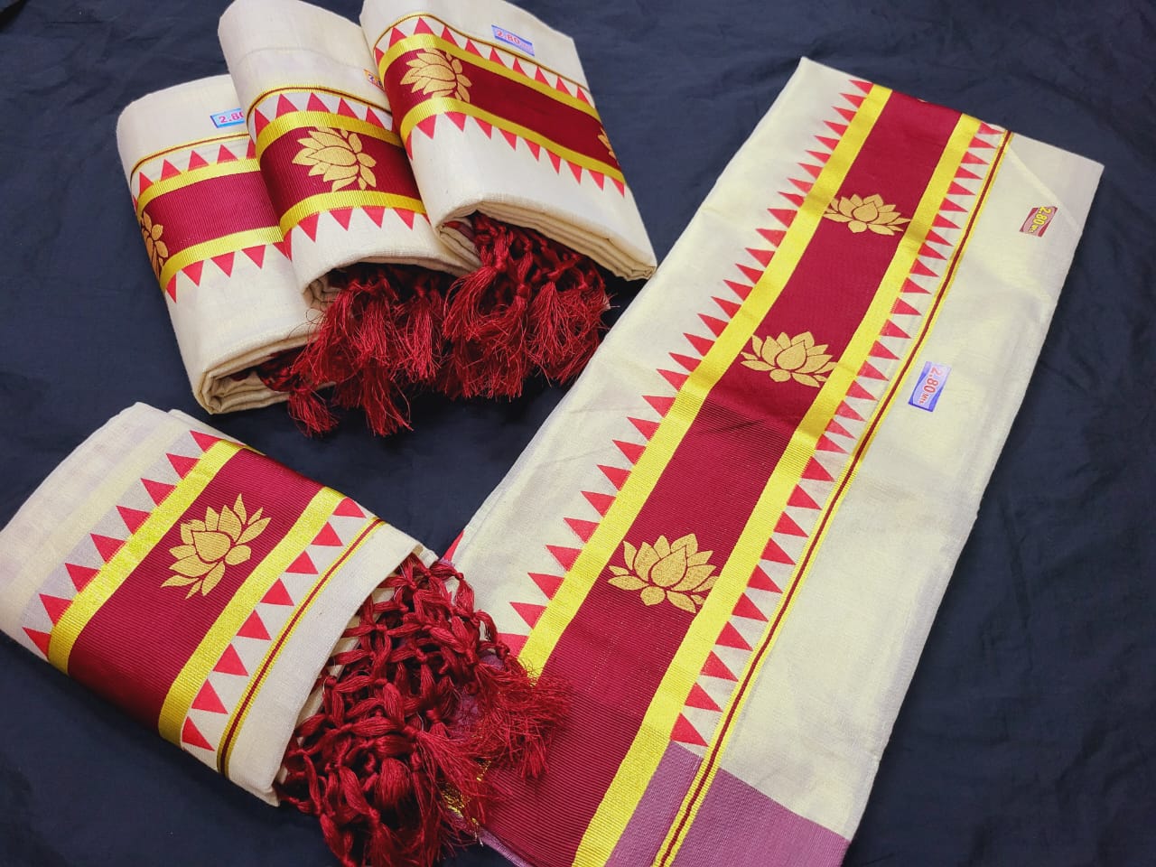 Golden tissue set mundu