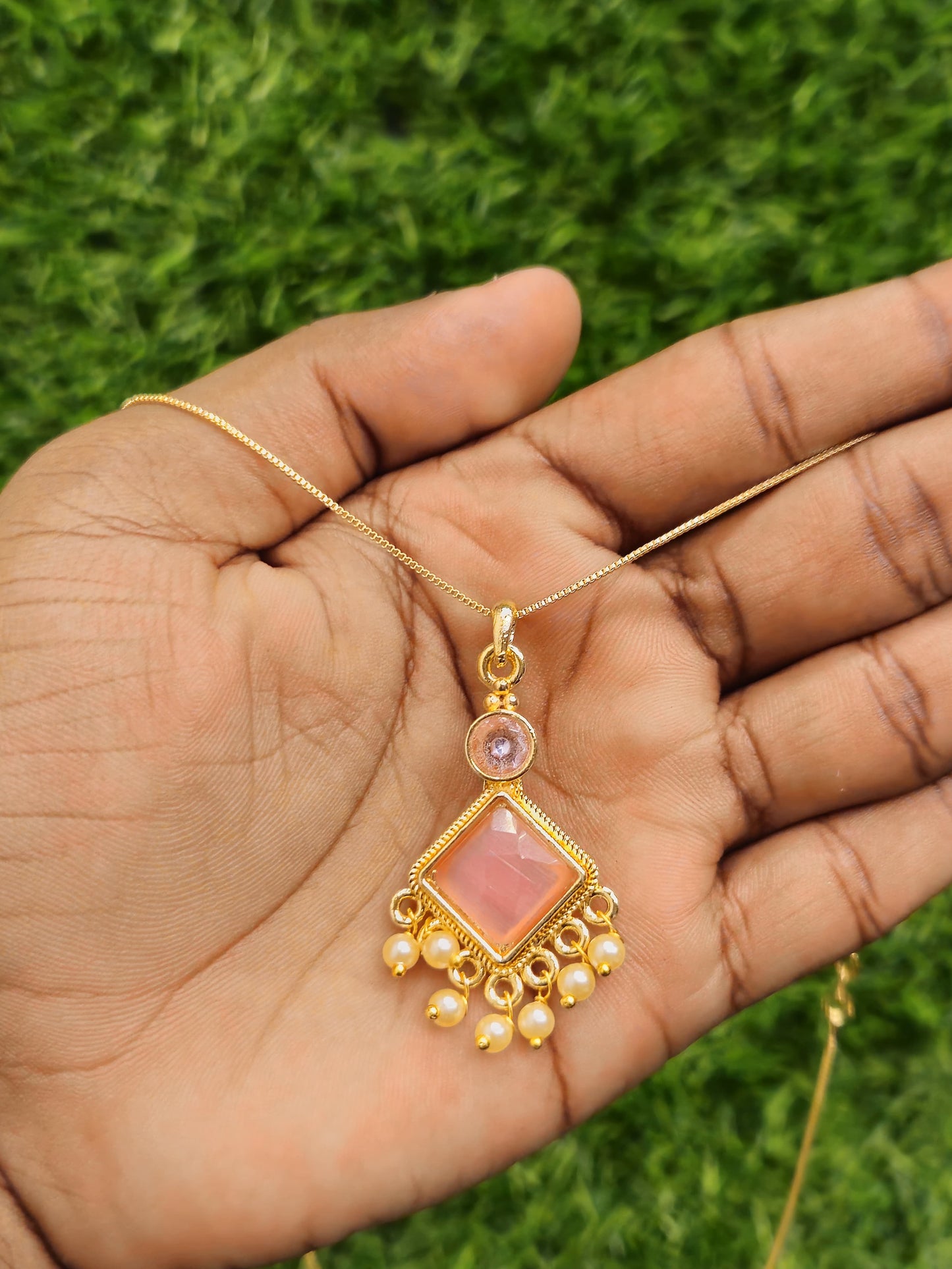 Lahariya Pendant P1
