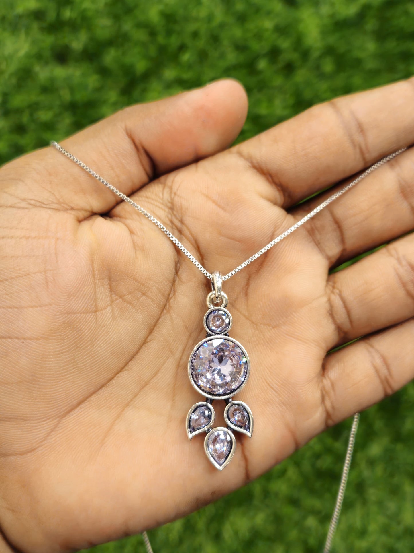 Lahariya Pendant P4