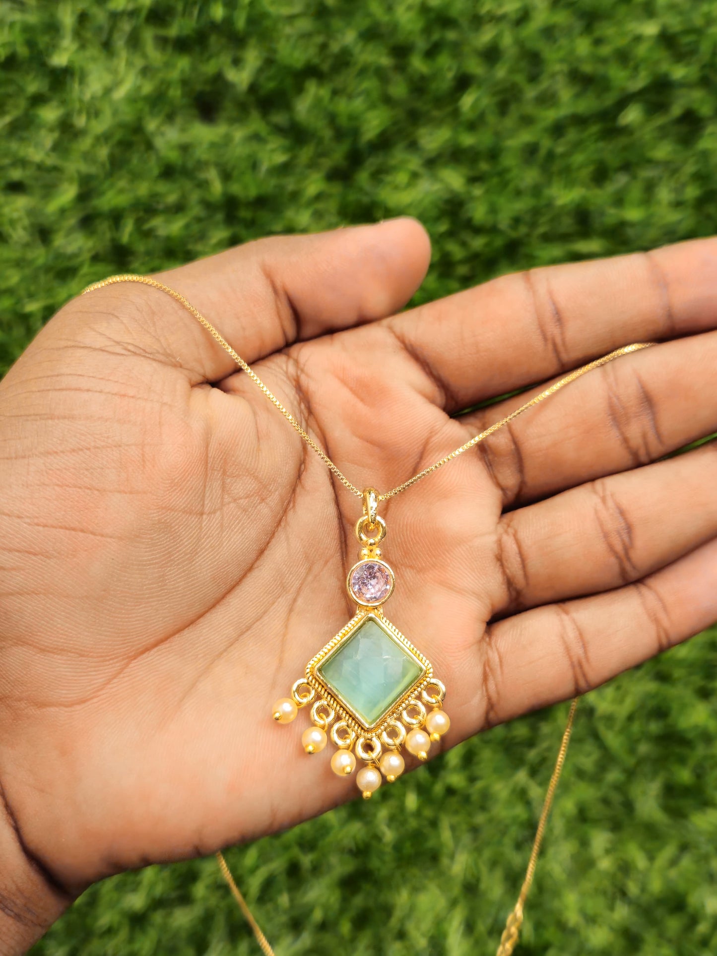 Lahariya Pendant P1