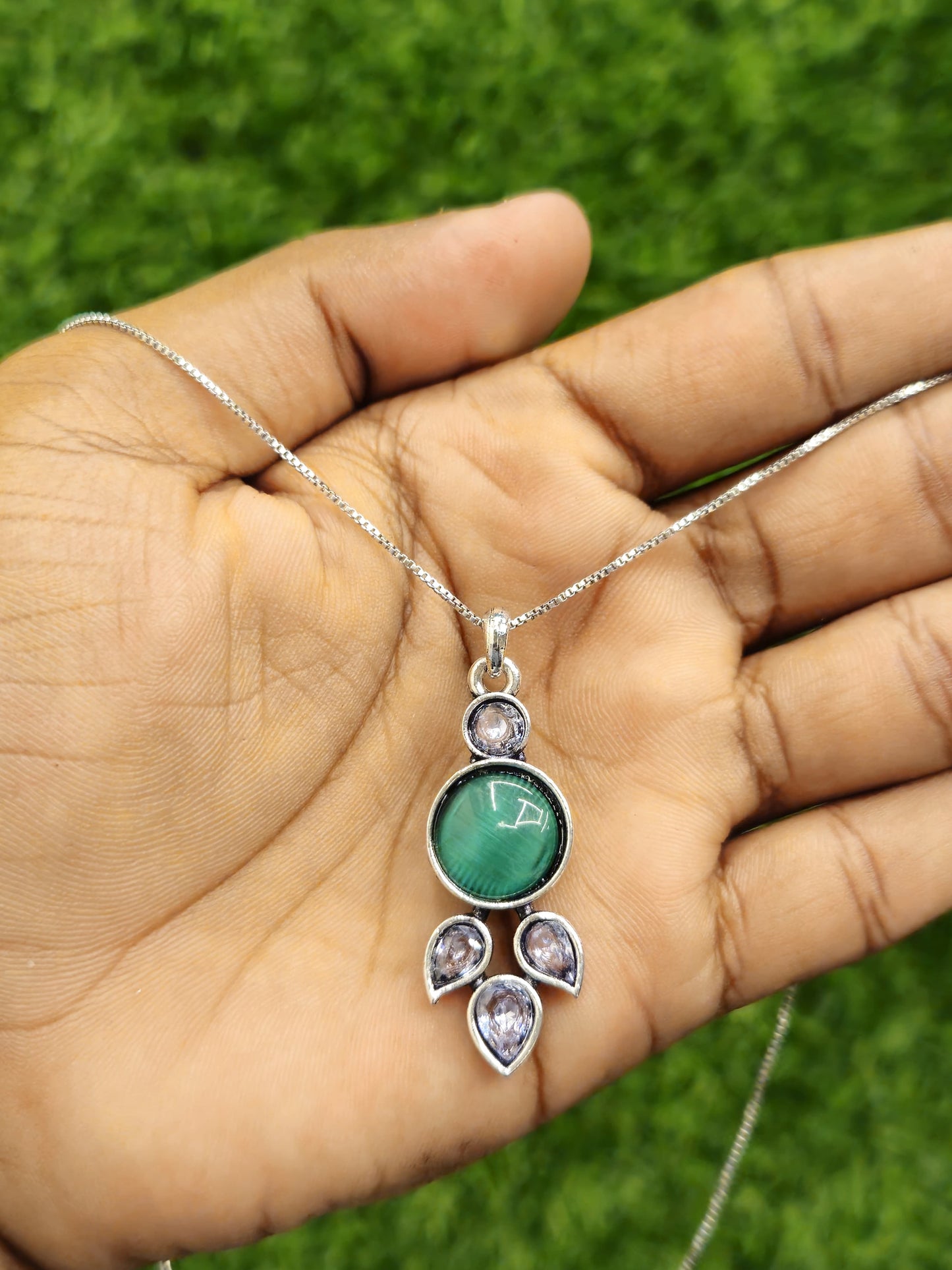 Lahariya Pendant P5