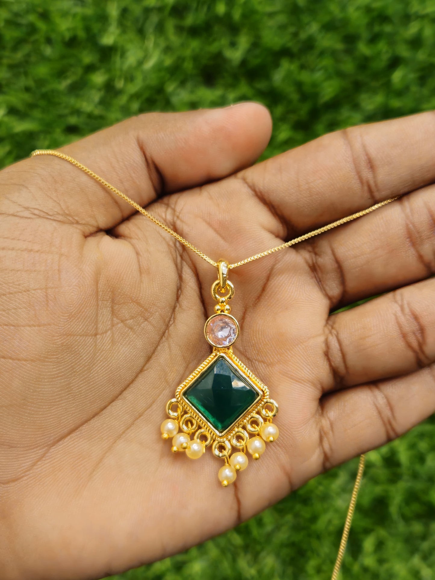 Lahariya Pendant P1