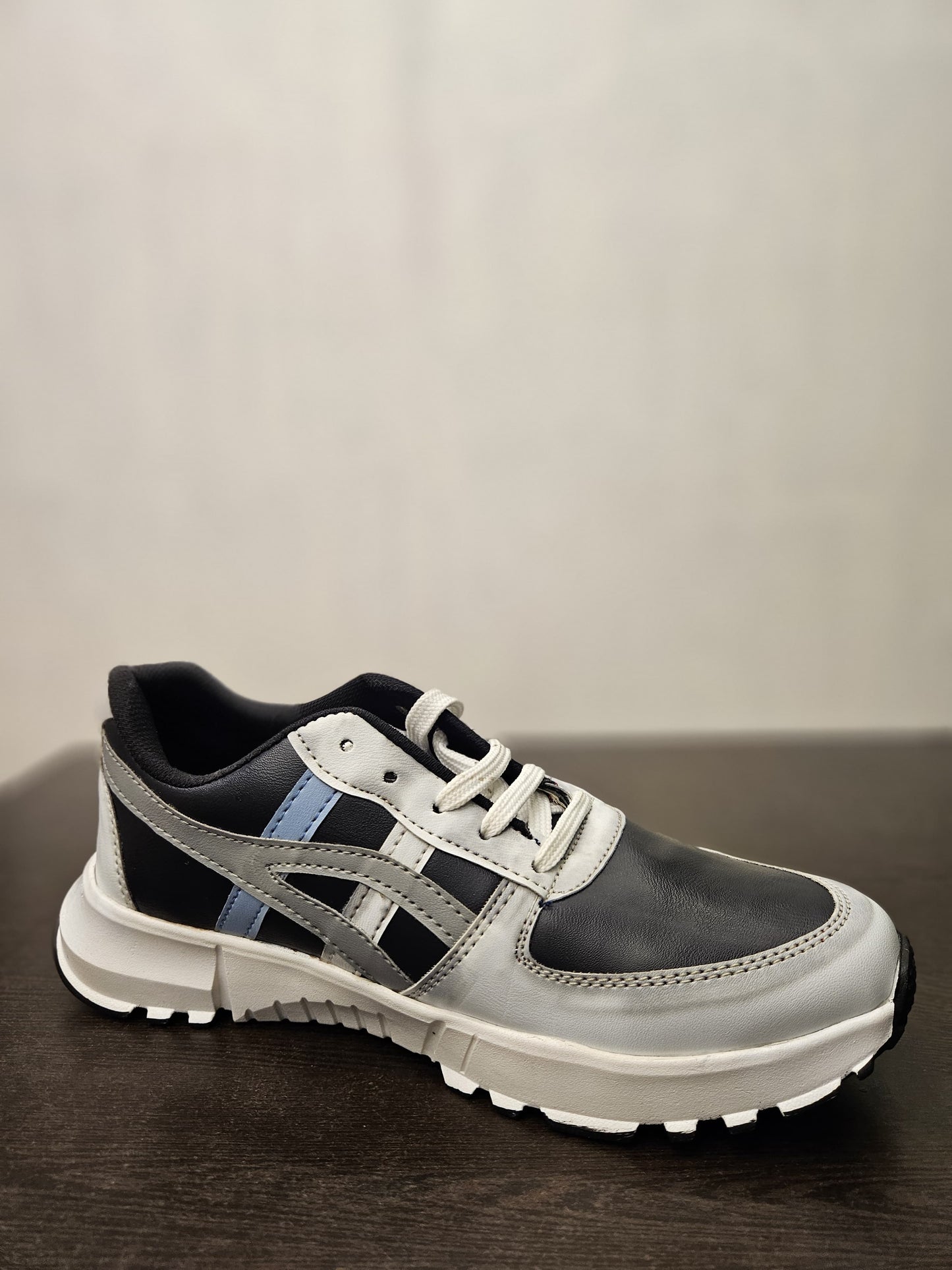 A21 White&Black